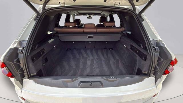 Photo of 2021 Alpine White BMW X5
