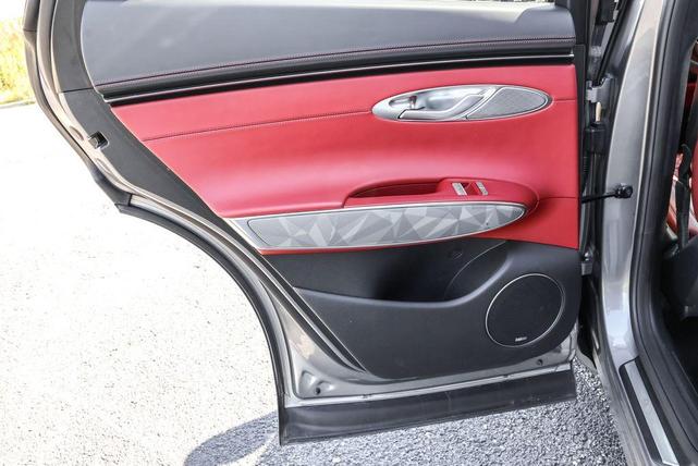 Photo of 2022 Savile Silver Genesis GV70