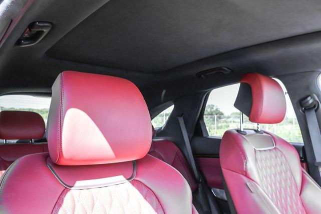 Photo of 2022 Savile Silver Genesis GV70