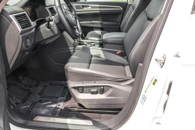 Photo of 2019 Pure White Volkswagen Atlas