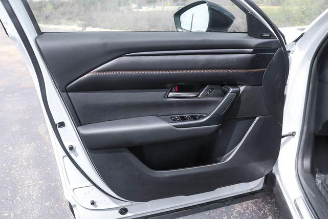 Photo of 2024 Wind Chill Pearl Mazda CX-50