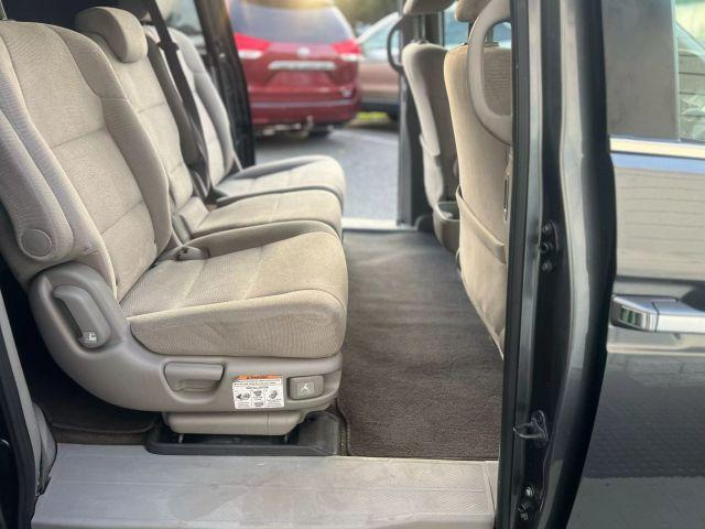 Photo of 2012 Gray Honda Odyssey