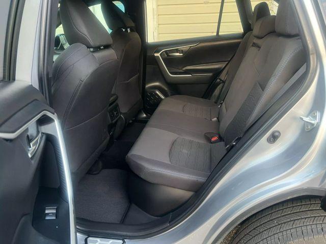 Photo of 2023 Silver Toyota RAV4 Hybrid