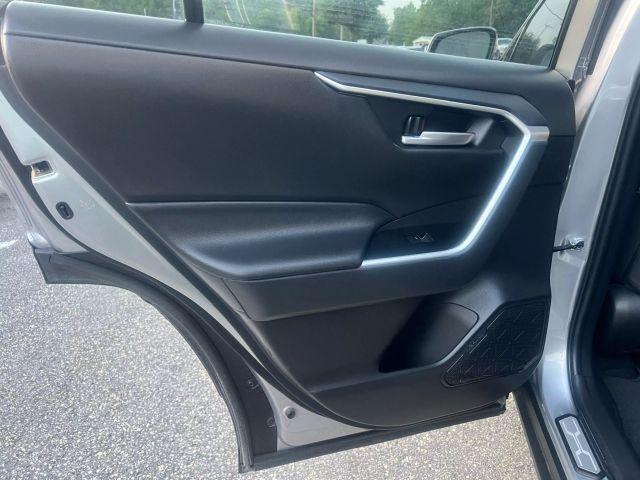 Photo of 2023 Silver Toyota RAV4 Hybrid