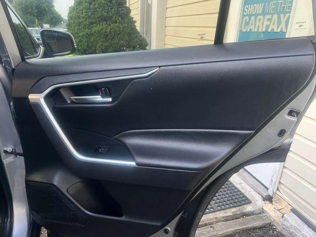 Photo of 2023 Silver Toyota RAV4 Hybrid