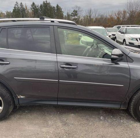 Photo of 2015 Gray Toyota RAV4