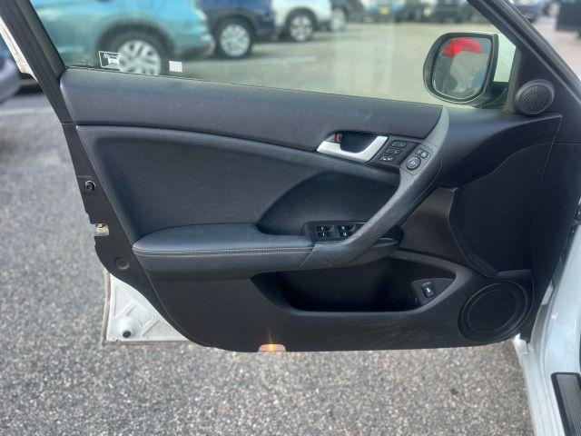 Photo of 2012 White Acura TSX