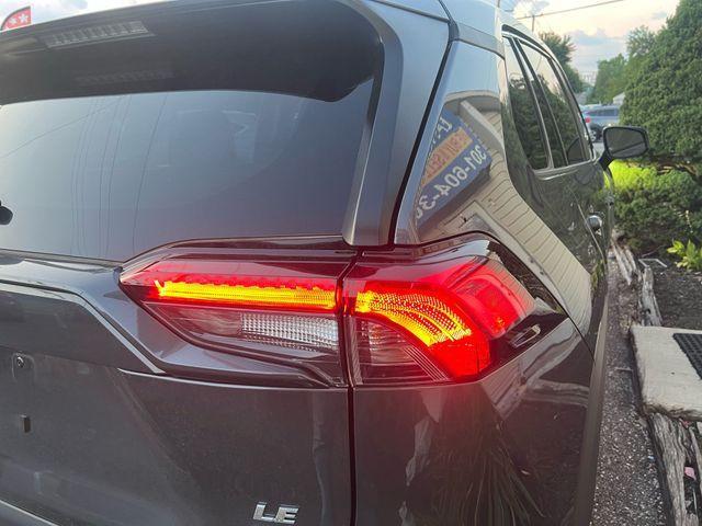 Photo of 2025 Gray Metallic Toyota RAV4