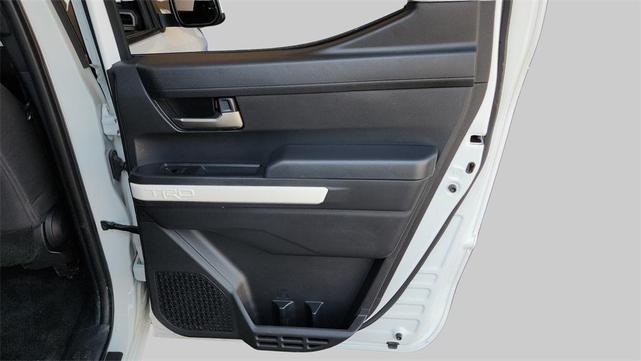 Photo of 2024 Ice Cap Toyota Tacoma