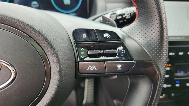 Photo of 2024 White Pearl Hyundai TUCSON Hybrid