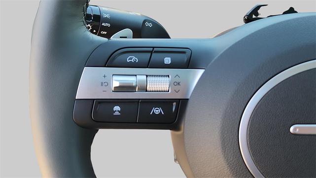 Photo of 2025 Phantom Black Hyundai TUCSON