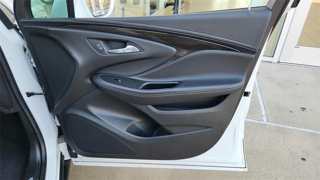Photo of 2019 Summit White Buick Envision