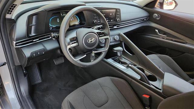 Photo of 2025 Fluid Metal Hyundai ELANTRA
