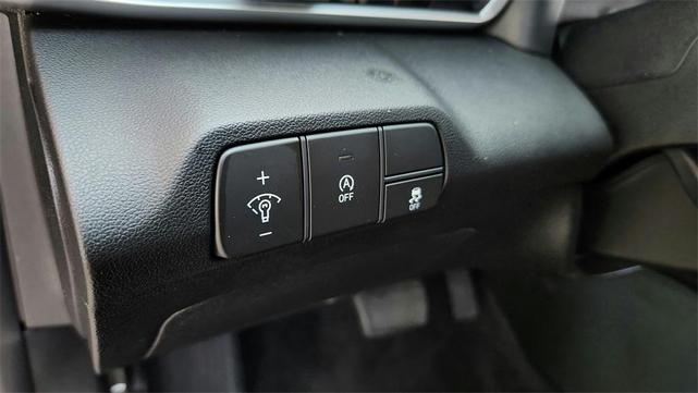 Photo of 2025 Fluid Metal Hyundai ELANTRA