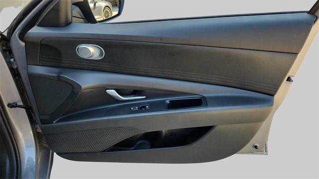 Photo of 2025 Fluid Metal Hyundai ELANTRA