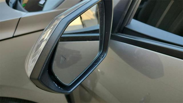 Photo of 2025 Fluid Metal Hyundai ELANTRA