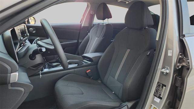 Photo of 2025 Fluid Metal Hyundai ELANTRA