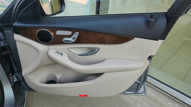 Photo of 2015  Mercedes-Benz C-Class