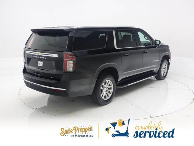 Photo of 2021 Black Chevrolet Suburban