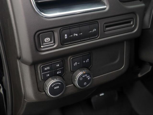 Photo of 2021 Black Chevrolet Suburban