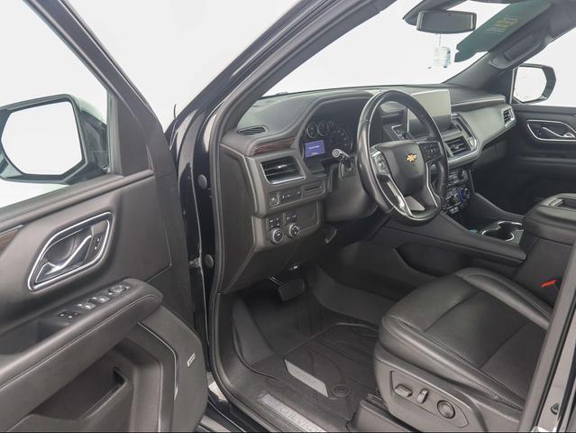 Photo of 2021 Black Chevrolet Suburban