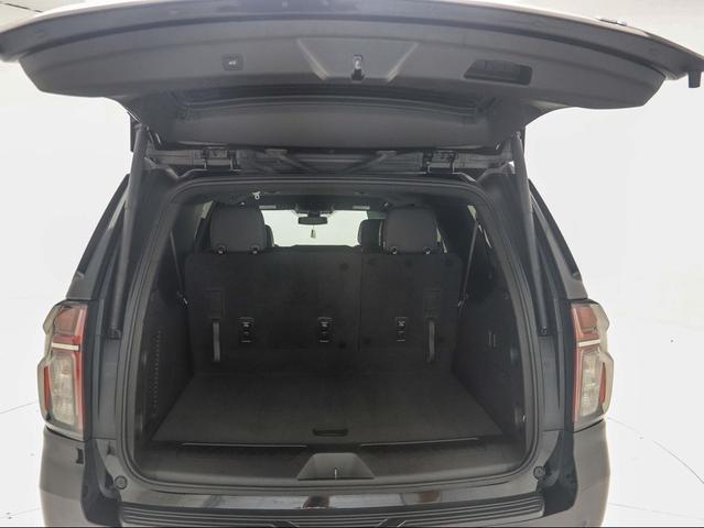 Photo of 2021 Black Chevrolet Suburban