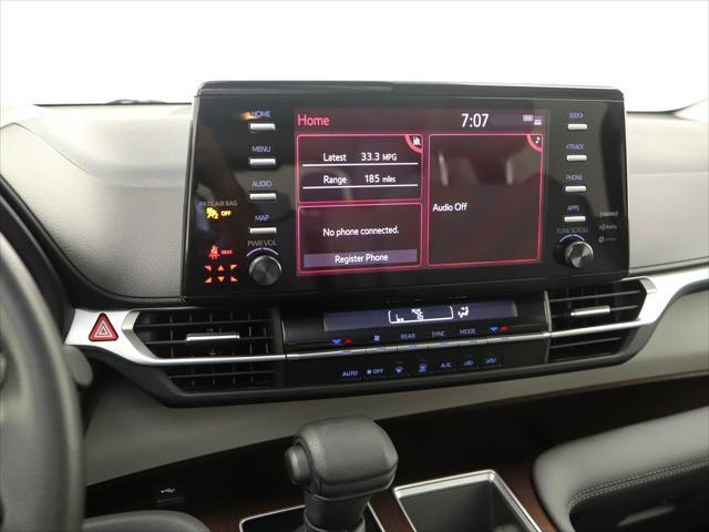 Photo of 2023 Midnight Black Metallic Toyota Sienna