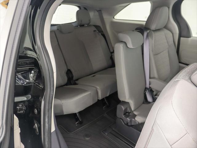 Photo of 2023 Midnight Black Metallic Toyota Sienna