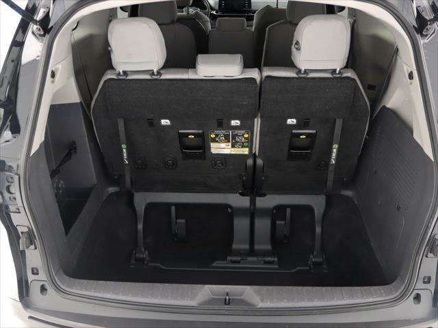 Photo of 2023 Midnight Black Metallic Toyota Sienna