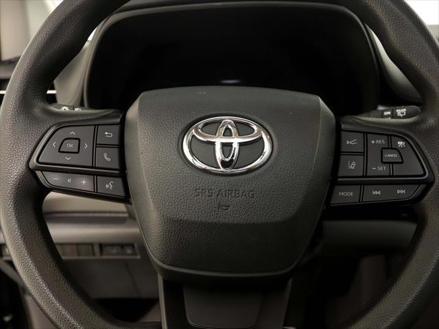 Photo of 2023 Midnight Black Metallic Toyota Sienna