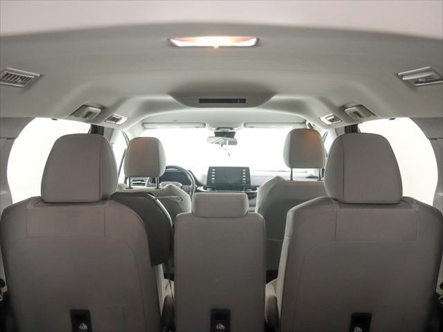 Photo of 2023 Midnight Black Metallic Toyota Sienna