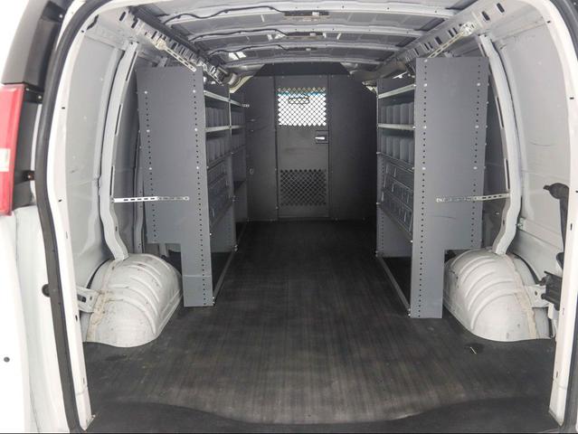 Photo of 2016 Summit White Chevrolet Express 3500