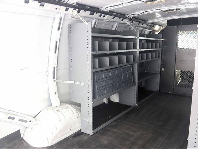 Photo of 2016 Summit White Chevrolet Express 3500