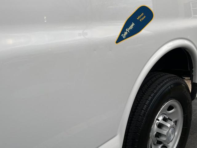 Photo of 2016 Summit White Chevrolet Express 3500