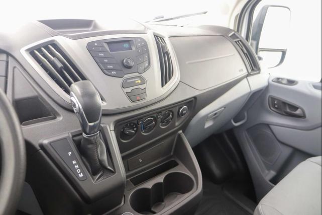 Photo of 2018 Oxford White Ford Transit-350