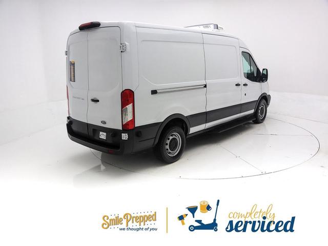 Photo of 2018 Oxford White Ford Transit-350