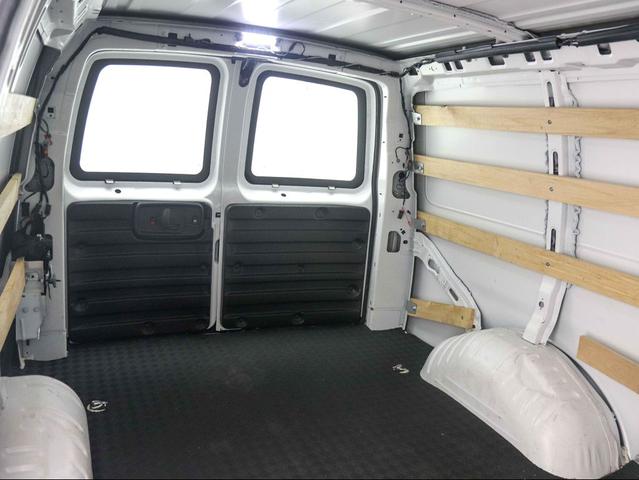 Photo of 2022 Summit White GMC Savana 2500