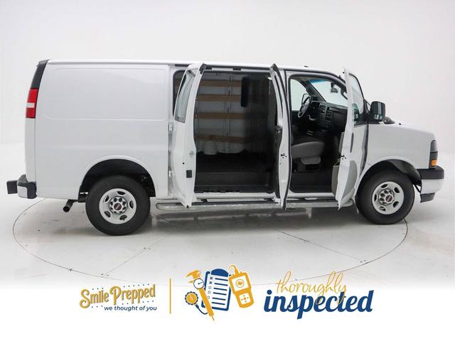 Photo of 2022 Summit White GMC Savana 2500