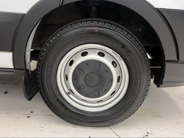 Photo of 2020 Oxford White Ford Transit-250