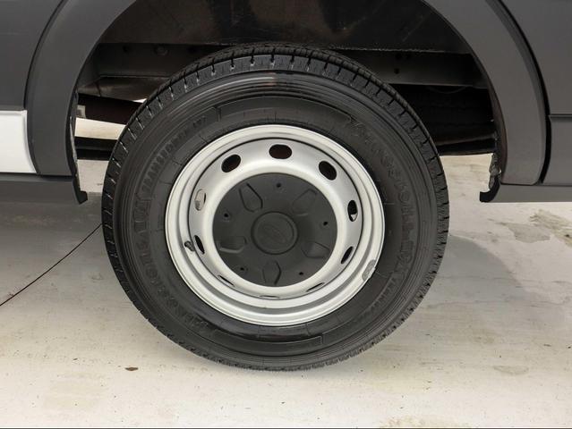 Photo of 2020 Oxford White Ford Transit-250