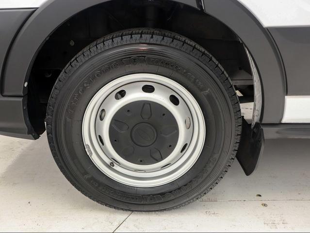 Photo of 2020 Oxford White Ford Transit-250