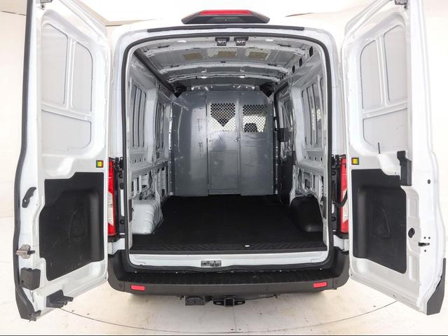 Photo of 2020 Oxford White Ford Transit-250