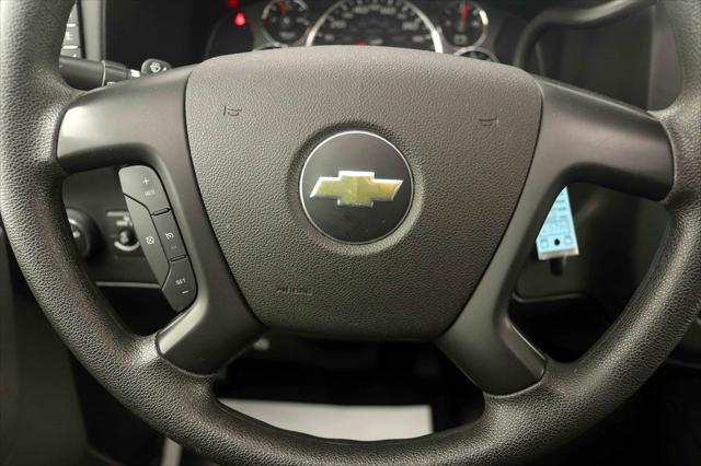 Photo of 2014 Summit White Chevrolet Express 1500