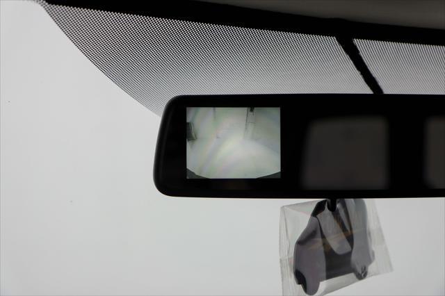 Photo of 2014 Summit White Chevrolet Express 1500