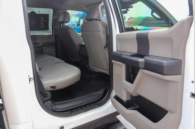 Photo of 2022 Oxford White Ford F-450