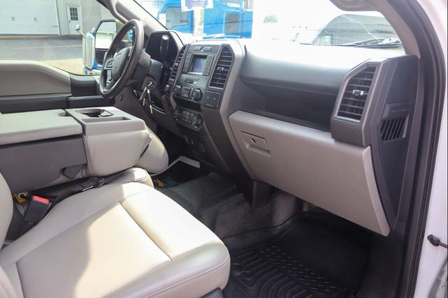 Photo of 2022 Oxford White Ford F-450