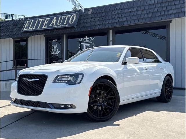2019 Chrysler 300