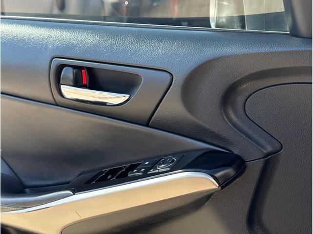 Photo of 2014 Gray Lexus IS 250