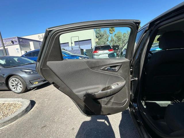 Photo of 2017 Black Chevrolet Malibu