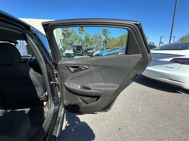 Photo of 2017 Black Chevrolet Malibu